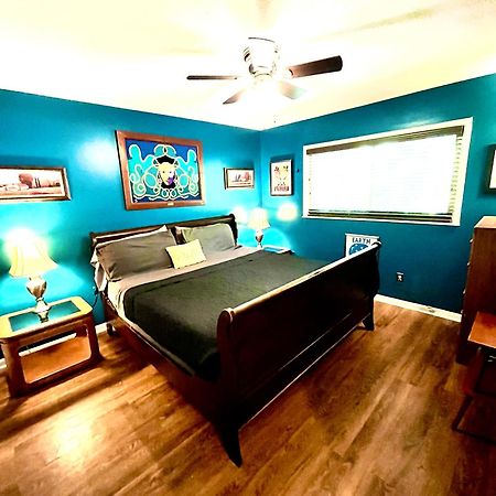 Family Friendly Downtown Home - Private Yard & Grill - Location, Location, Location! Атенс Экстерьер фото