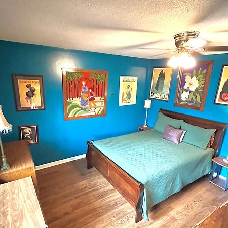 Family Friendly Downtown Home - Private Yard & Grill - Location, Location, Location! Атенс Экстерьер фото